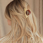 Pince à cheveux aesthetic crème